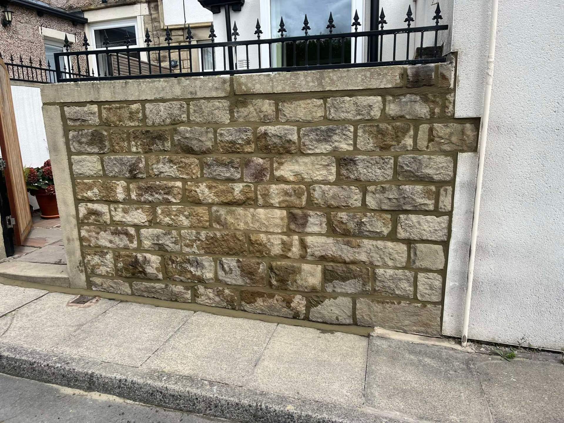 Sandstone wall repointing